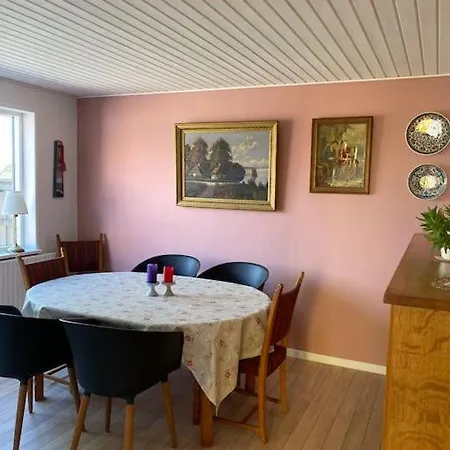 Feriehus Hyggeligt I *